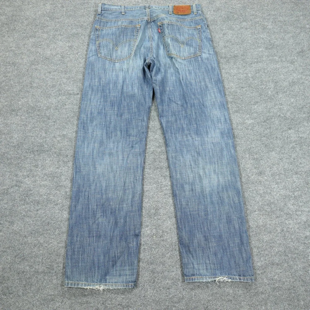 Vintage Levi's Jeans Mens 38x36 Blue 559 Relaxed Straight Leg Medium Wash Y2K‎